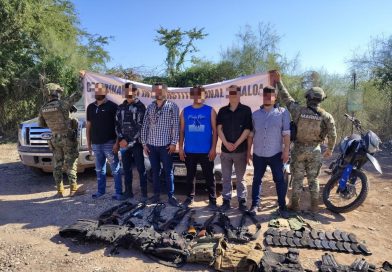 Marina realiza detenciones,  asegura vehículos, armas y municiones en  Navolato, Sinaloa