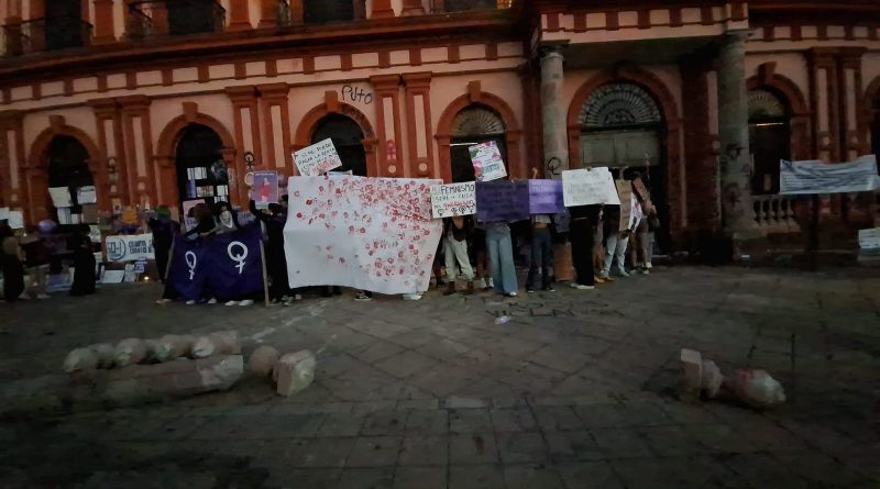 8M en Colima
