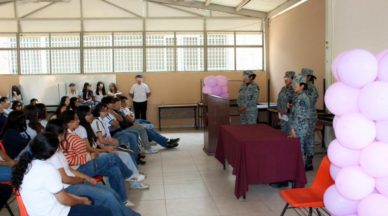 Guardia Nacional fortalece cultura de respeto e igualdad entre estudiantes con «Mujeres que inspiran»