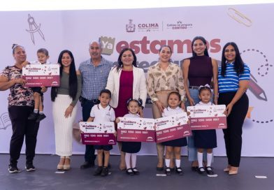 Gobernadora de Colima entrega «Mi ColiBeca para empezar» a estudiantes preescolar en Cuauhtémoc