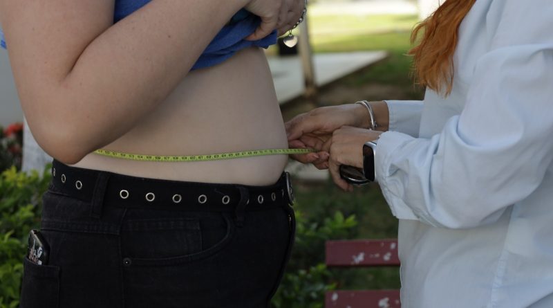 Salud refuerza plan de trabajo contra obesidad y sobrepeso en menores de edad
