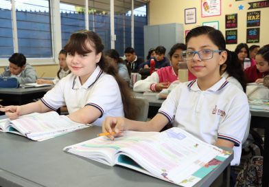 Regresan a clases más de 120 mil estudiantes de educación básica en Colima