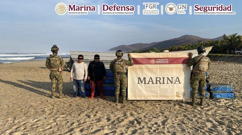 MARINA asegura embarcación con 26 bultos de cocaína frente a costas de Guerrero