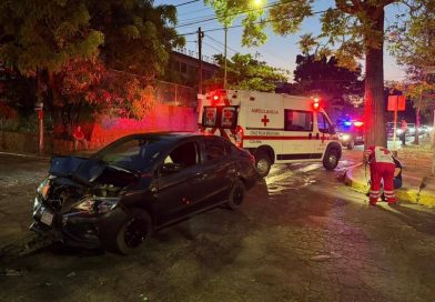 Choque en Corregidora y Av. de Los Maestros
