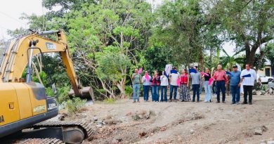 Inicia VdeA y CMIC desazolve de arroyo Pereyra