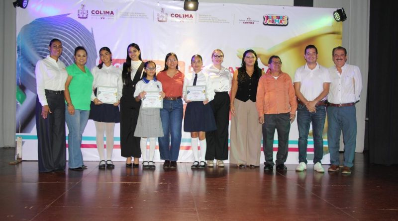 Natalia Rodríguez Santos gana concurso estatal de oratoria 2026