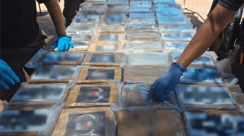 Asegura Marina 268 paquetes de droga en Manzanillo
