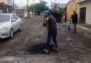 Continua campaña de bacheo en VdeA