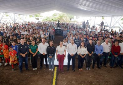Indira Vizcaíno dio el banderazo para primera piedra de construcción del Centro Comunitario «México imparable» en Colima