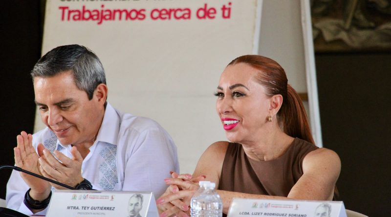 Presentan Tey y Rector Christian convocatoria a Presea «General Pedro Torres Ortíz»
