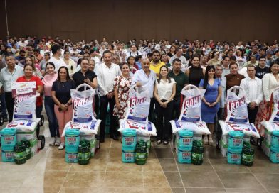 Con casi 4 mdp educación apoya a 815 escuelas de nivel básico con equipo, kits de limpieza y papelería