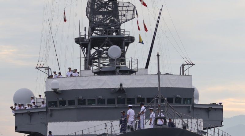 La Armada de México recibe a la escuadra de entrenamiento de la Fuerza Marítima de Autodefensa de Japón