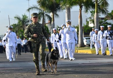 Personal de la Sexta Regional Naval y Fuerza Naval del Pacífico realiza pase de revista previa al Desfile Cívico-Militar en Manzanillo