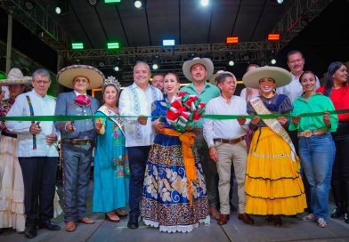 Inaugura Tey Gutiérrez Cuarto Festival del Mariachi y la Charrería VdeA 2026
