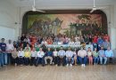Entrega Tey a escultor Sebastián las llaves de Villa de Alvarez