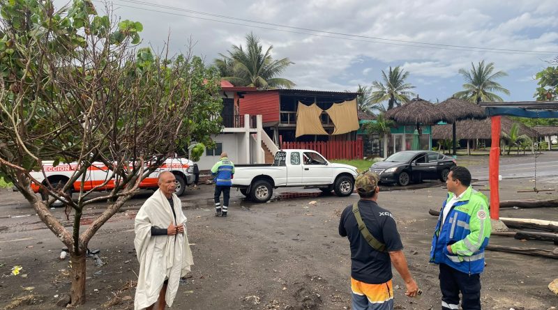 Saldo blanco preliminar por huracán «Simón» en Colima