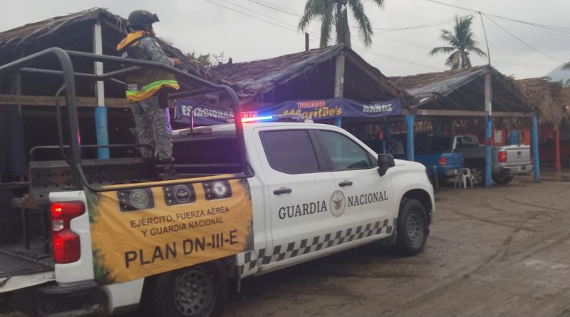 Mantienen cerradas playas y Puerto de Manzanillo ante huracán «Trudy»
