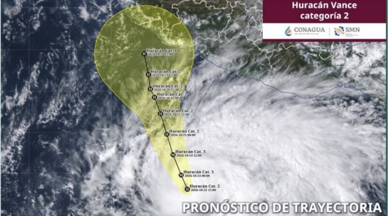 Se intensifica a huracán categoría 2 Vance aunque continúa retirado de Manzanillo